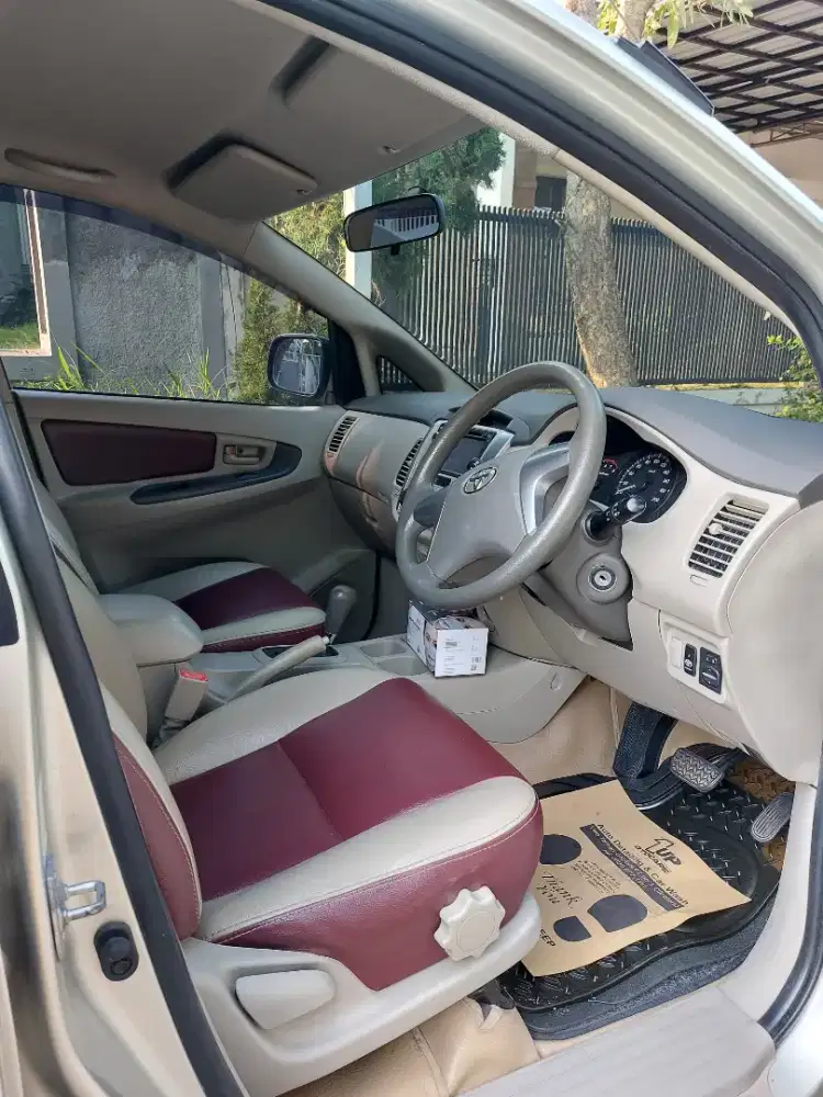 Dijual cepat Mobil Toyota Kijang Innova