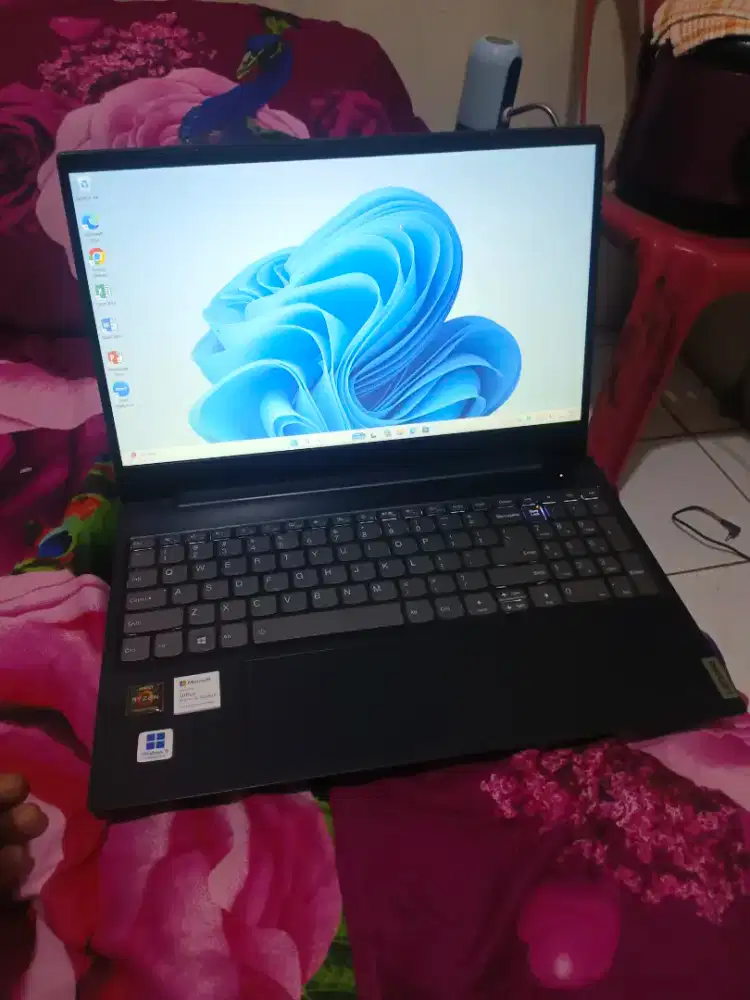 Lenovo Ideapad S340-15ApiAMD ryzen 5-3500U