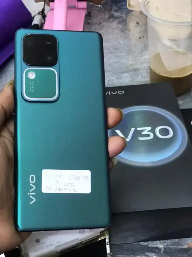 Handphone Vivo v30 5G