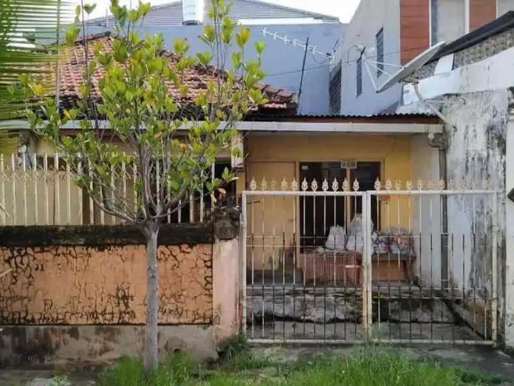 8jt-an/mtr! Rumah Hook Mulyosari Hitung Tanah