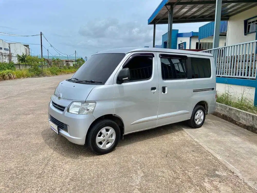 DAIHATSU GRAN MAX MINIBUS D PS MT 2019