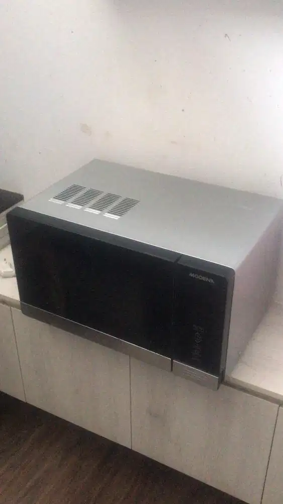 Microwave modena