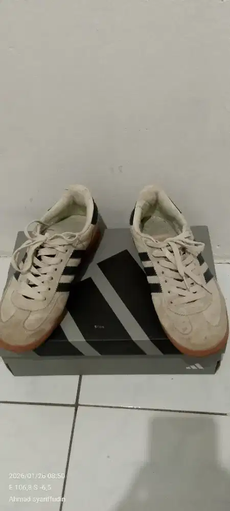 Sepatu Adidas Spezial size 40