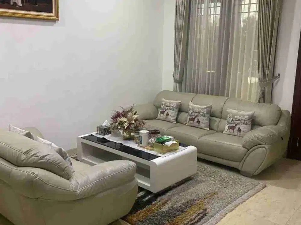 Dekat Puri Mall, Dijual Rumah Siap Huni di Meruya Jakarta Barat