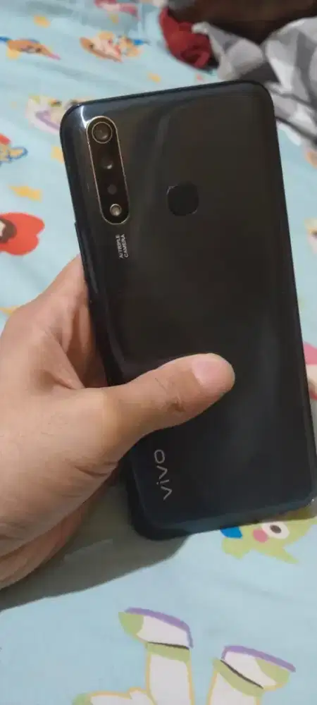 Vivo y19..Ram 8/256 No Minus Mulus..Hp Casan