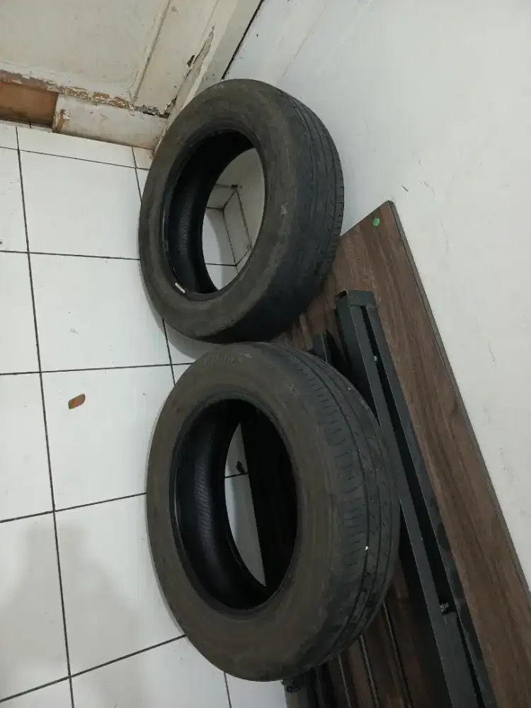 (175/65 ring 14) Bridgestone Ban Bekas sepasang