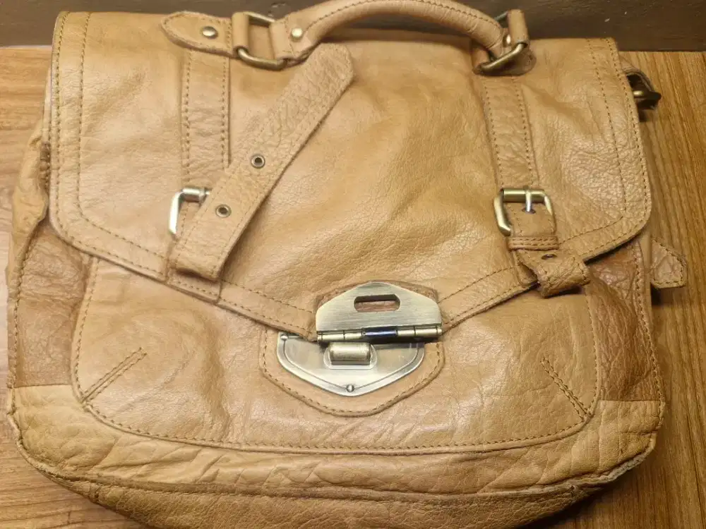 Tas Messenger Kulit Asli