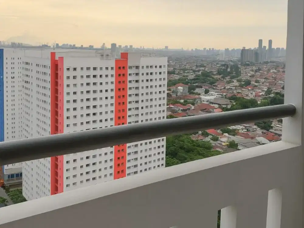 Disewakan Bulanan Murah Apartemen Green Pramuka City 2BR Unfurnish Akses Mall