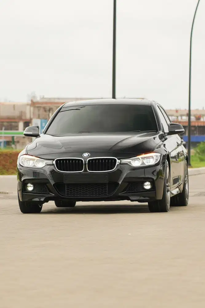 BMW 330i Sport Facelift LCI 2018 (F30)