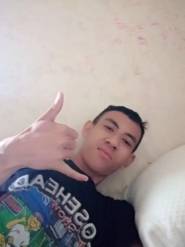 Mencari pekerjaan apa aja kalo bisa yg suami istri