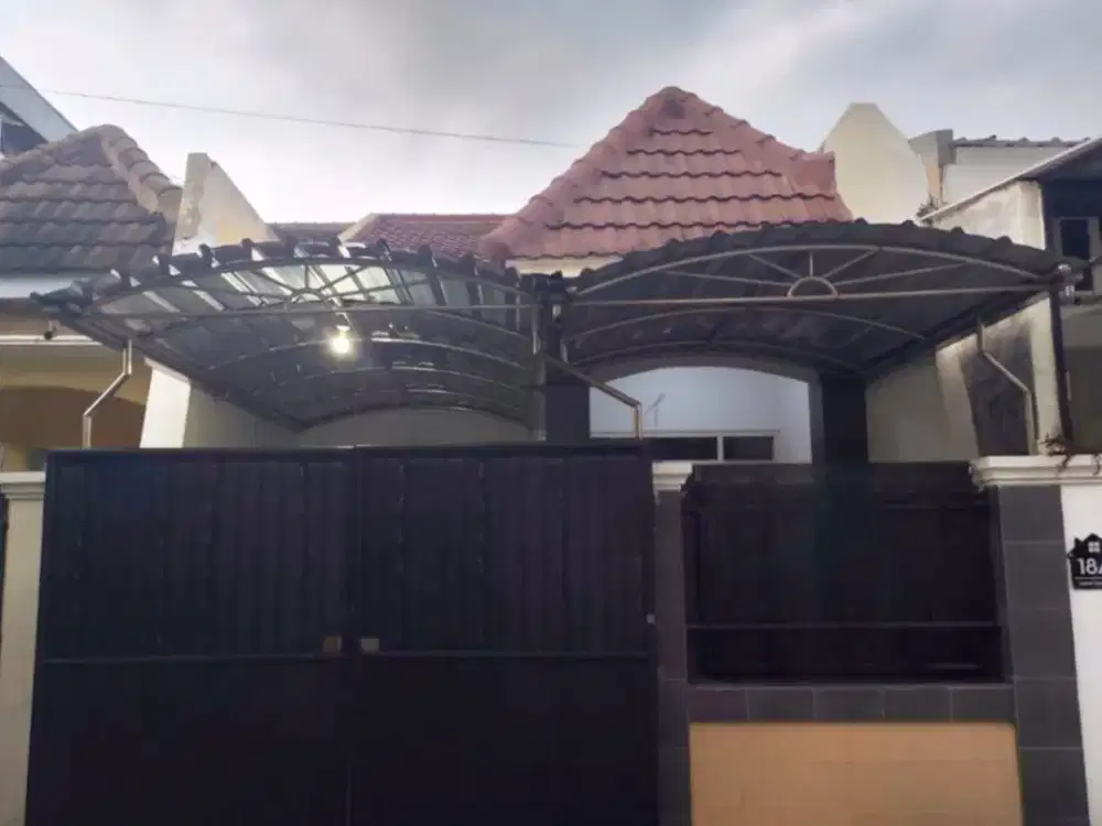 SEWAKAN RUMAH LEBAK TIMUR SURABAYA , DEKAT UNAIR DAN RS. MITRA KELUARGA .