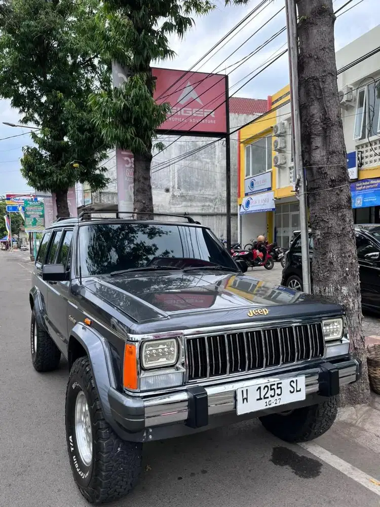 DIJUAL MOBIL KOLEKSI