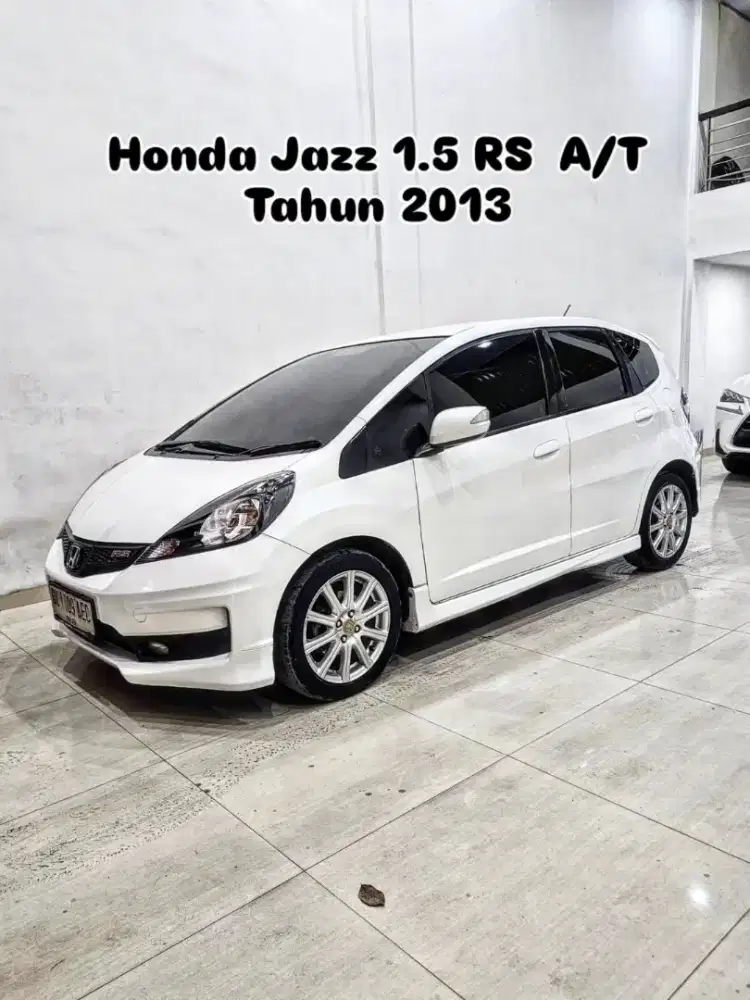 (TDP 17JT) JAZZ RS Automatic 2013 / 2014 putih honda