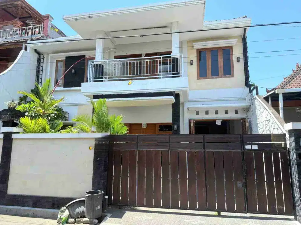 Rumah modern minimalis kesiman kertalangu Denpasar Bali