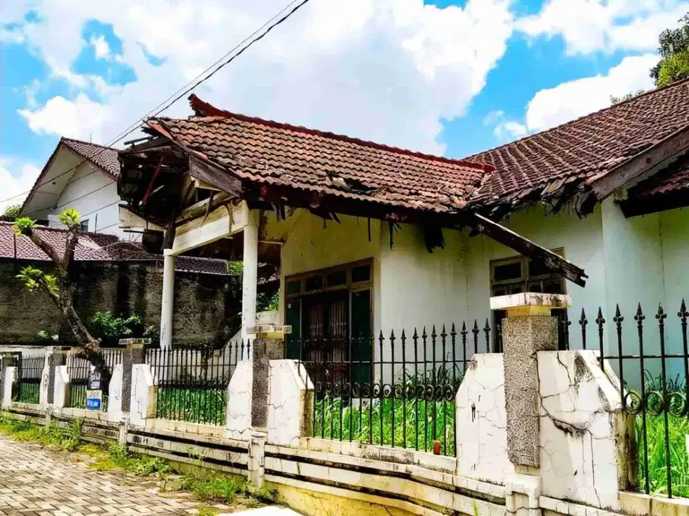 dijual rumah Hitung tanah saja Leuwinanggung Depok Cibubur