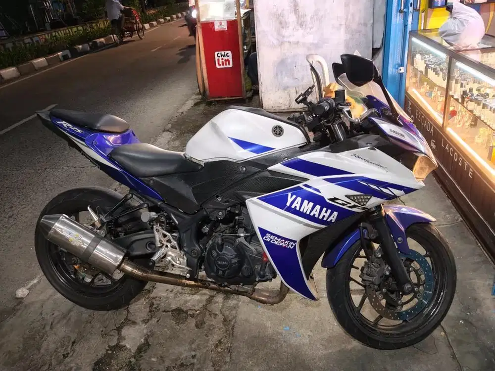 Yamaha r25 250cc