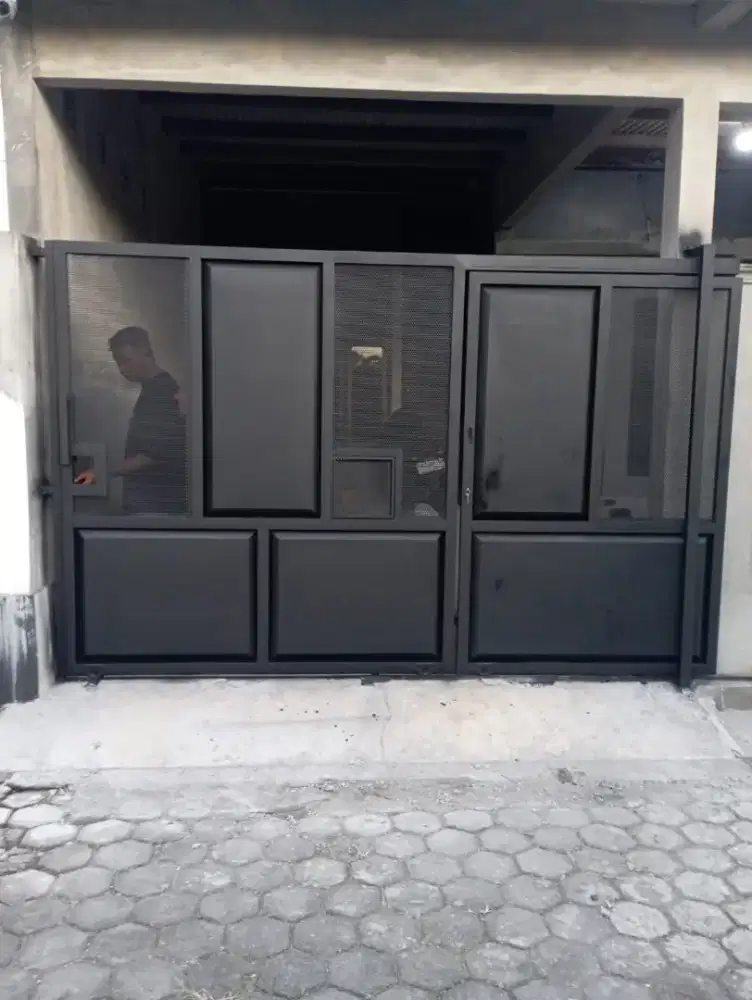 Pintu pagar double sleding,Harga 750/m²