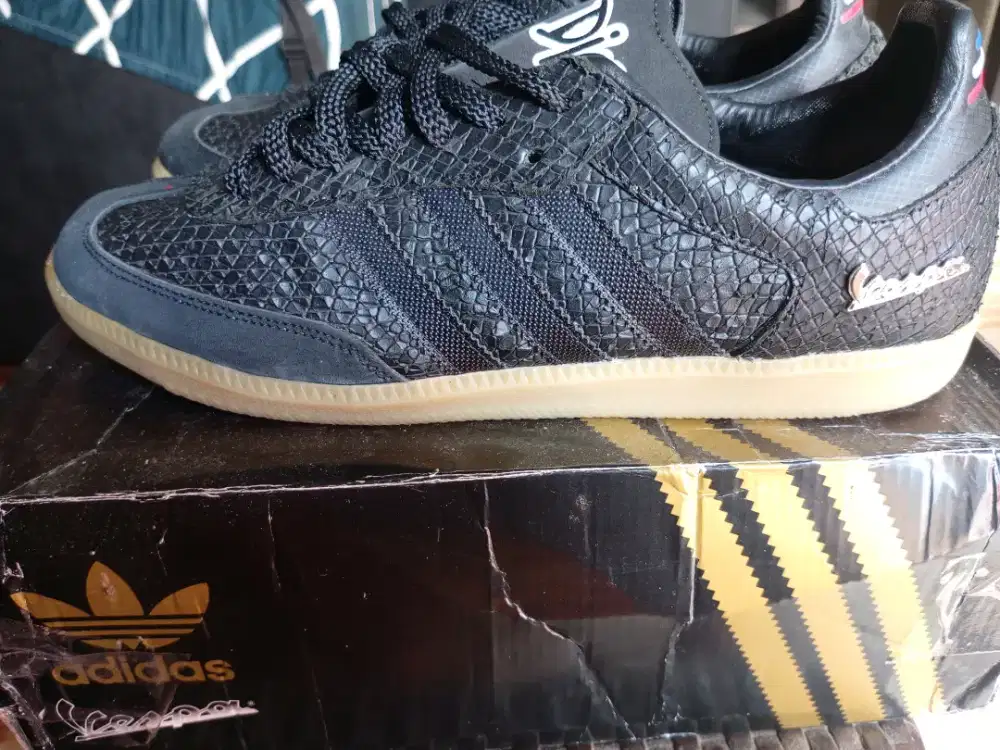 Dijual Adidas Vespa dior