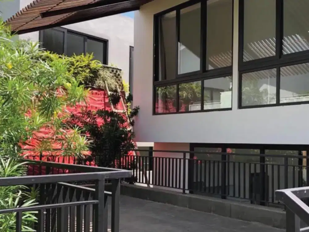 Townhouse Cantik Suralaya Residences A4 Di Daerah Elit Kemang