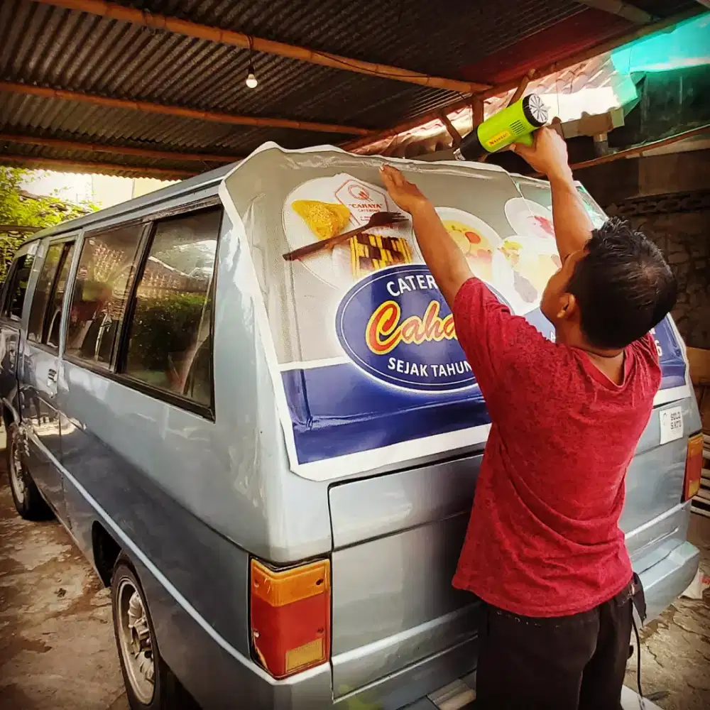 Sticker branding printing stiker oneway kaca belakang mobil promosi