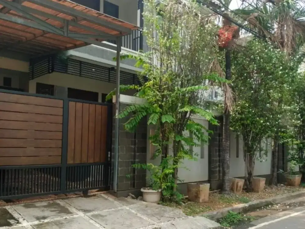 Rumah Bagus Lingkungan Bagus Di Cempaka Putih