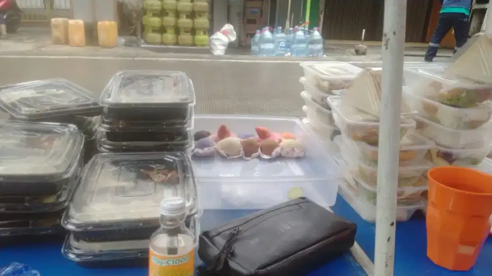 Di Cari Karyawan Berjualan Bento