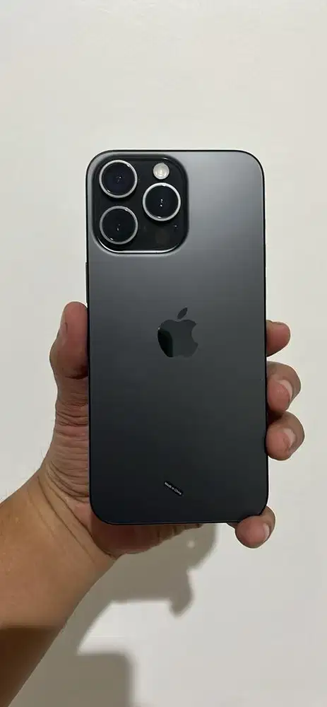 TT Dibawah nya IP 15 promax 256 Ibox