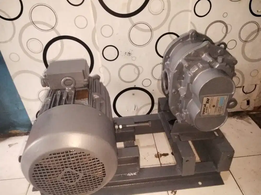 Root Blower Holmes Universal RAI 4.5 M + Motor (Kondisi Siap Pakai)