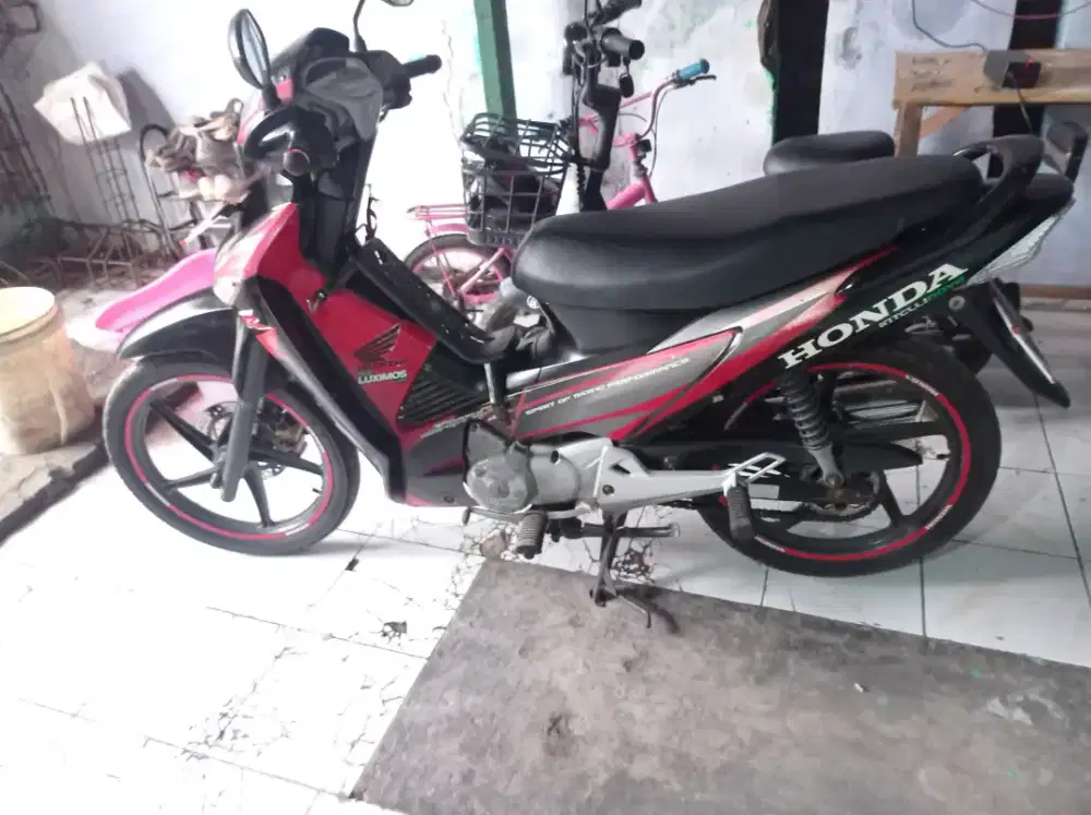 Di jual supra x 125 karburator pemakaian pribadi