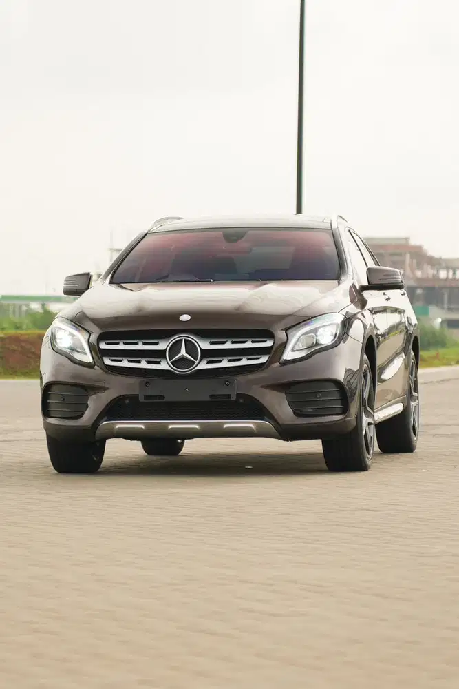 Mercedes Benz GLA200 AMG 2017