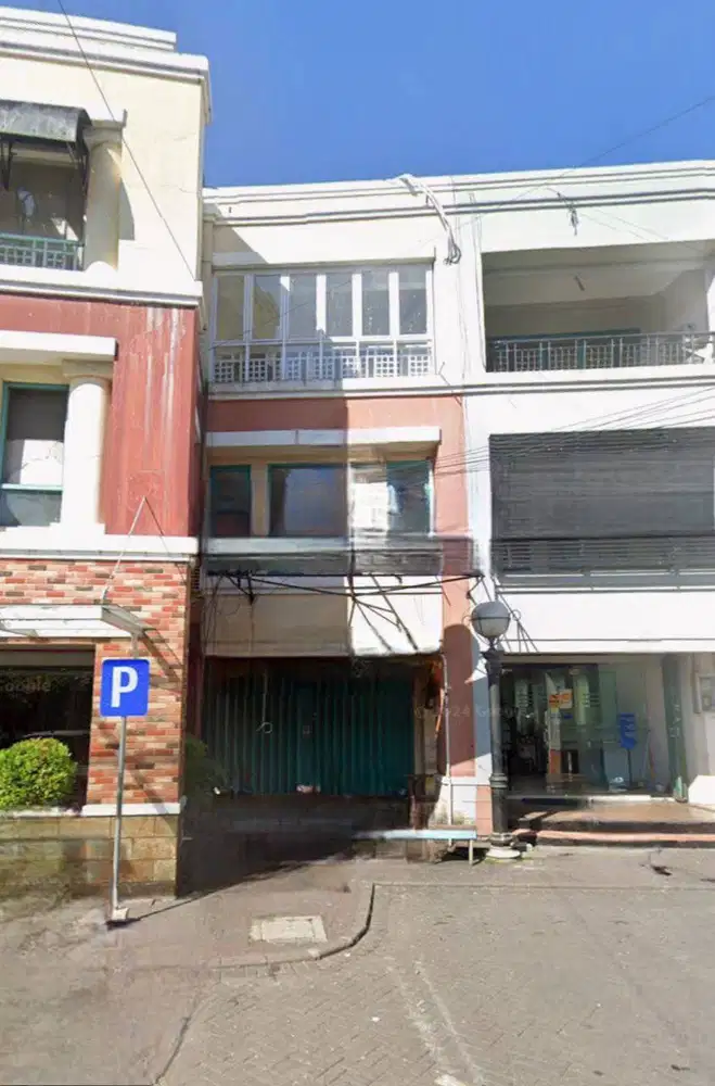 Temurah! Ruko 3 lantai di Central Park Mulyosari