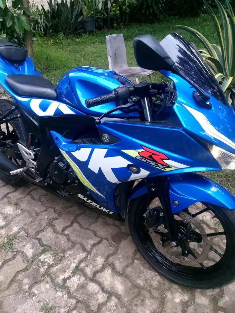 SUZUKI GSX 150 R