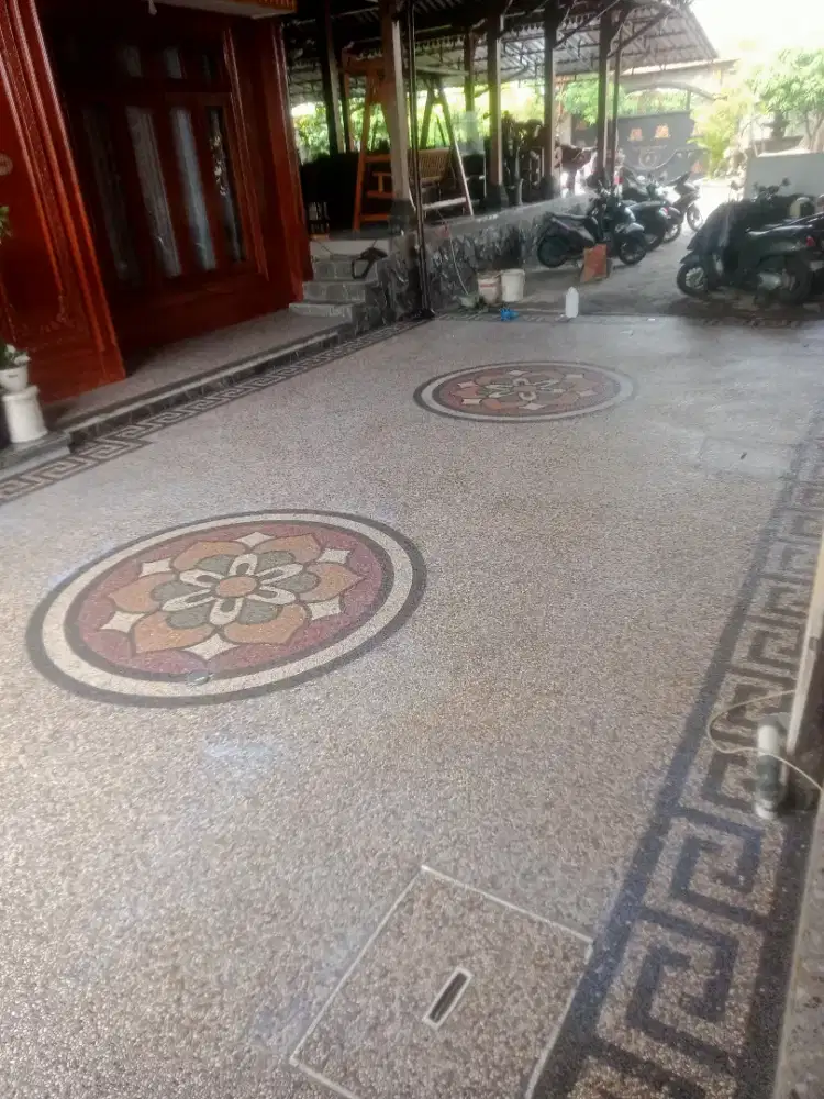 Halaman batu koral sikat