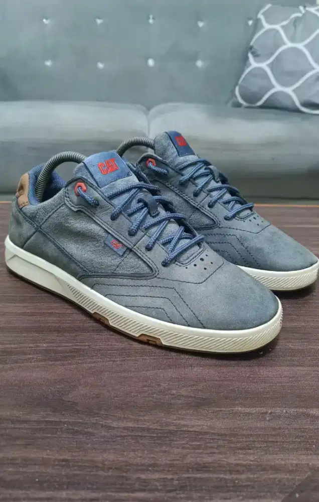 Sepatu Caterpillar size 40 original