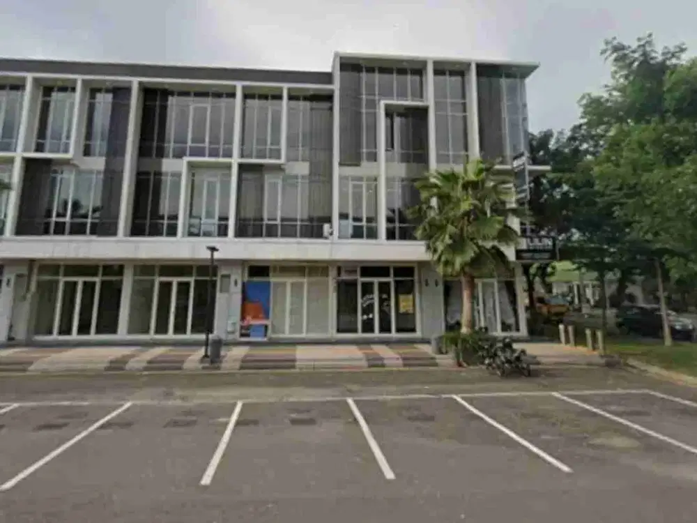 Disewakan ruko siap pakai lokasi Northwest  Citraland Surabaya Barat