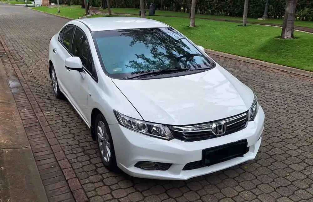 Civic A/T 2014/13 Putih Cash