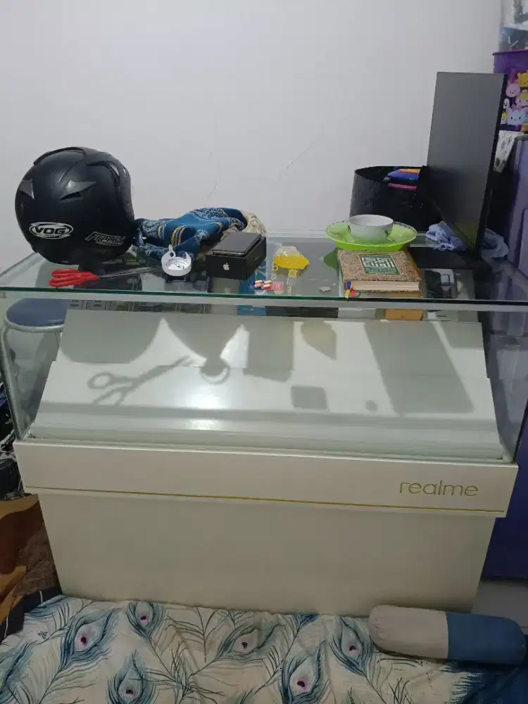 Etalase Bekas Konter Masih Bagus