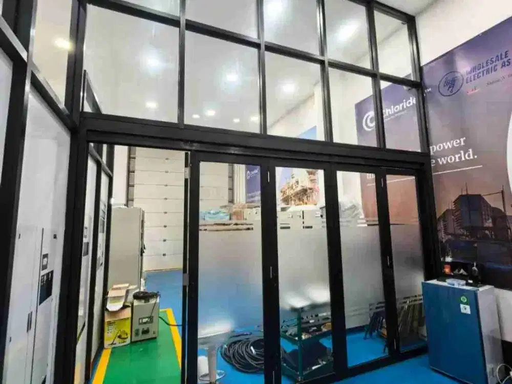 Disewakan Gudang dan kantor rapi di lokasi Sedayu bizzpark Daan mogot