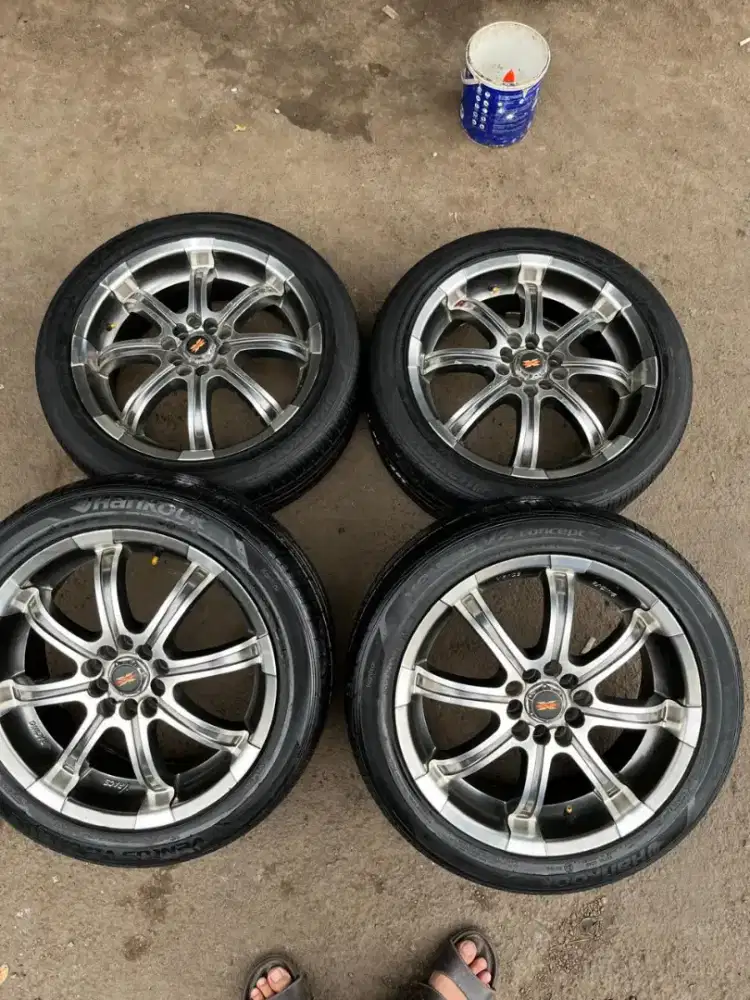 Velg ring 17 pcd 5x100 dan 5x114,3 ban 205/50 R17 new veloz APV luxio