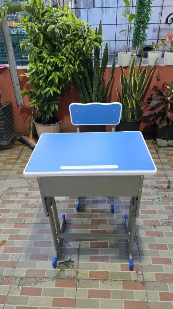 Meja Belajar 1 Set ada warna