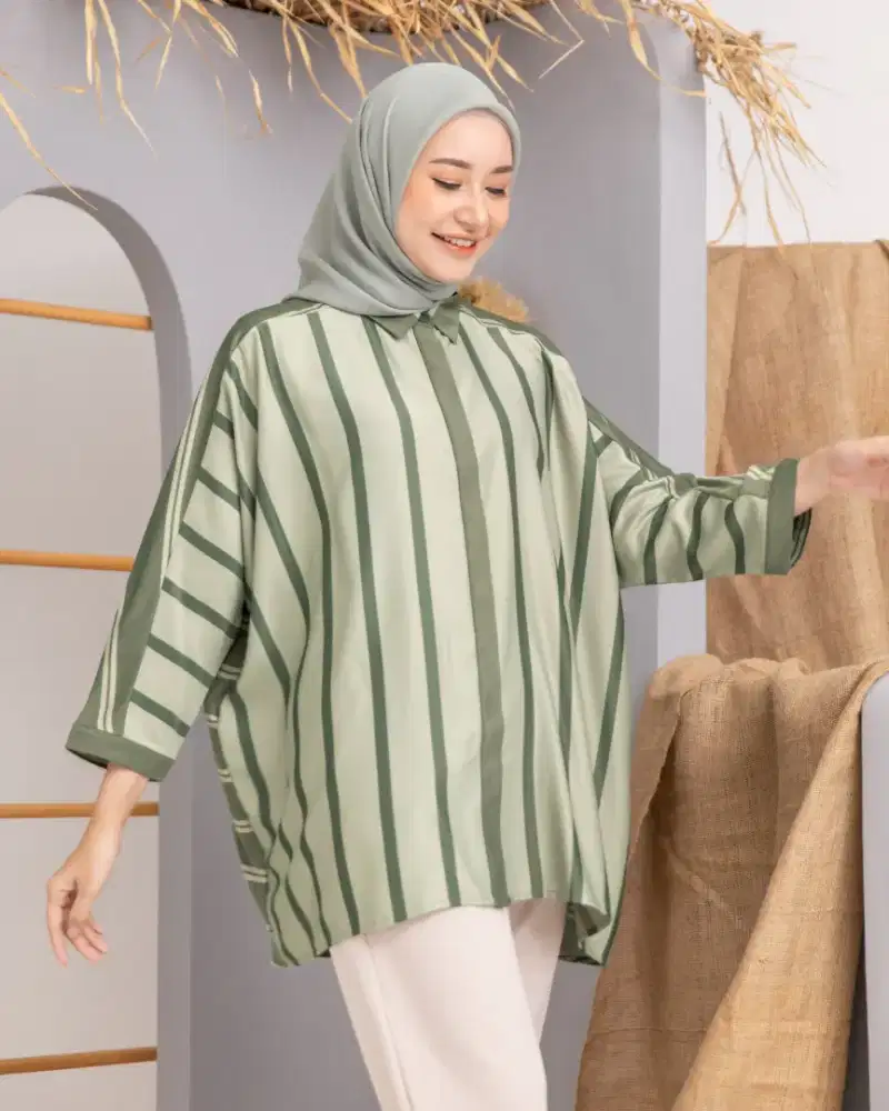 Heaven Lights Austin Shirt Oversize Sage