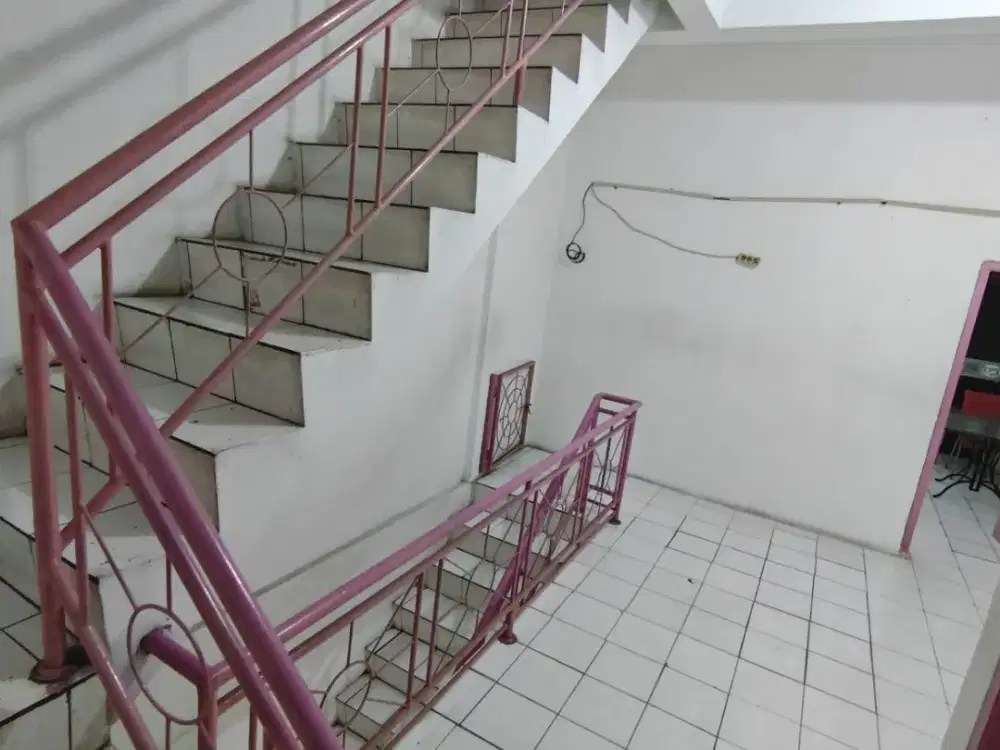 Disewakan Rumah di Jelambar Barat Dekat Sekolah Mutiara Bangsa 3 Jelambar Ada 3 Kamar Tidur Harga Termurah