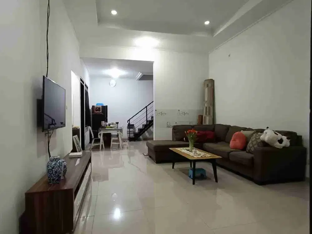 Jual Rumah Singgasana Pradana