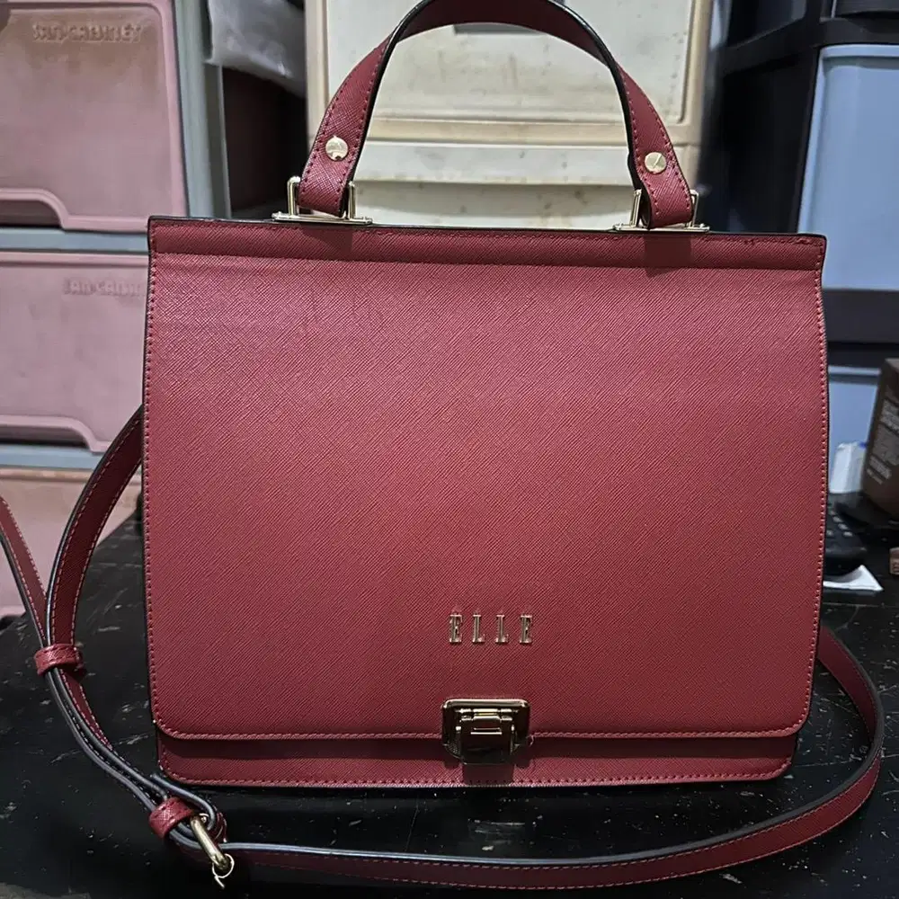 Tas ELLE handbag ASLI, Sangat Bagus Recommended. PRELOVED