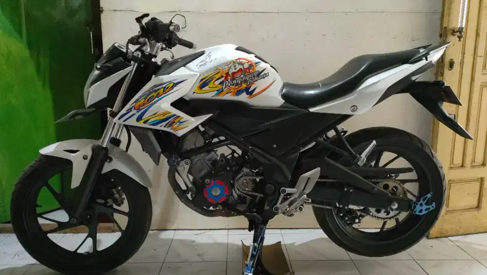 Dijual Santai Honda CB150r Lengkap Tahun 2016, Motor Terawat & Bersih