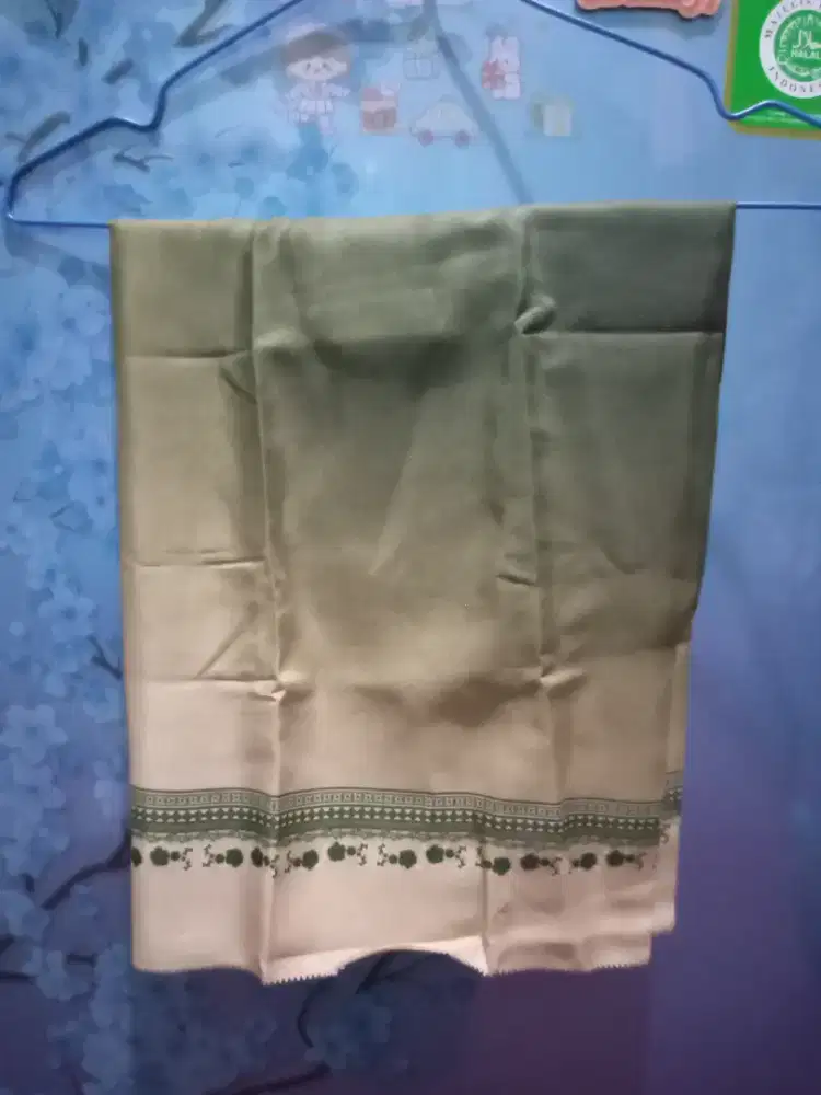 Di jual hijab segi empat voal motif