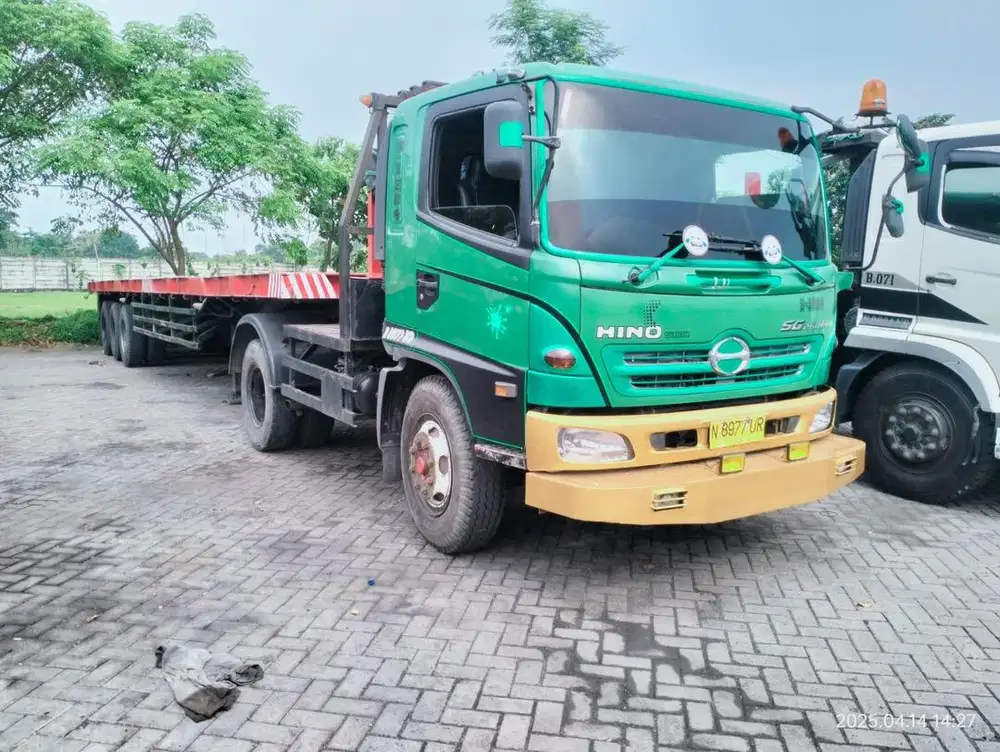 DIJUAL TRUK HINO DAN GANDENGAN 40 FT