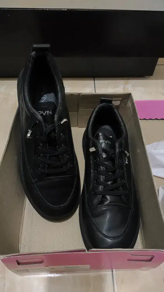 SEPATU PVJ SOODAM HITAM