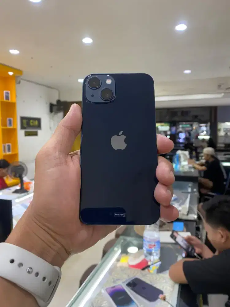 iPhone 13 128 Midnight Garansi Resmi