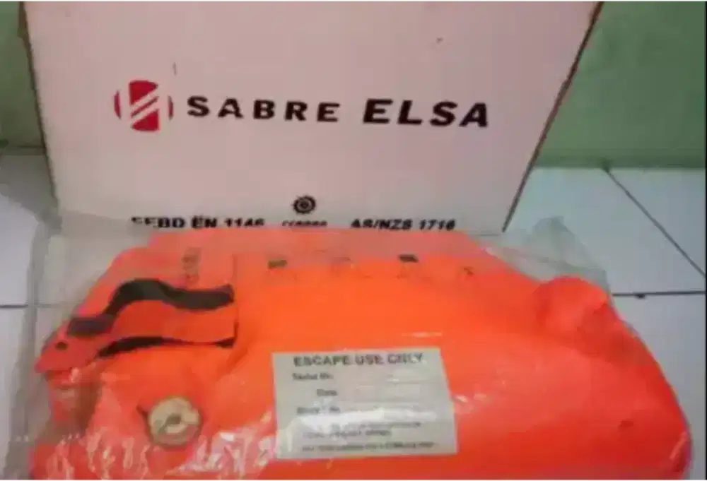 Emergency Escape Breathing Device ( EEBD ) Sabre elsa